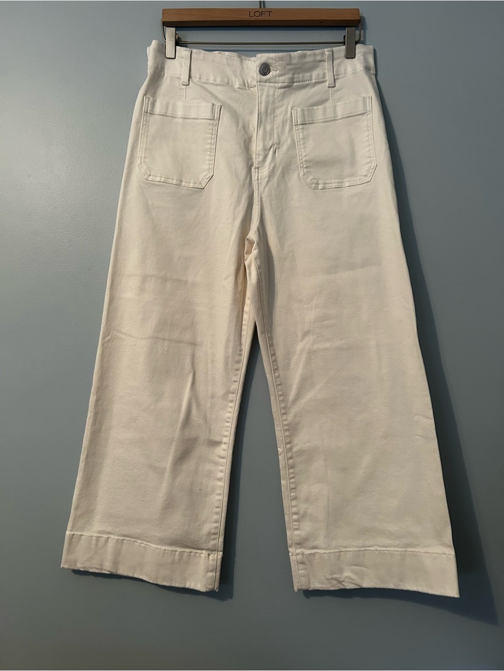 LC Lauren Conrad super high rise wide leg pant in cream colour in size 14.
